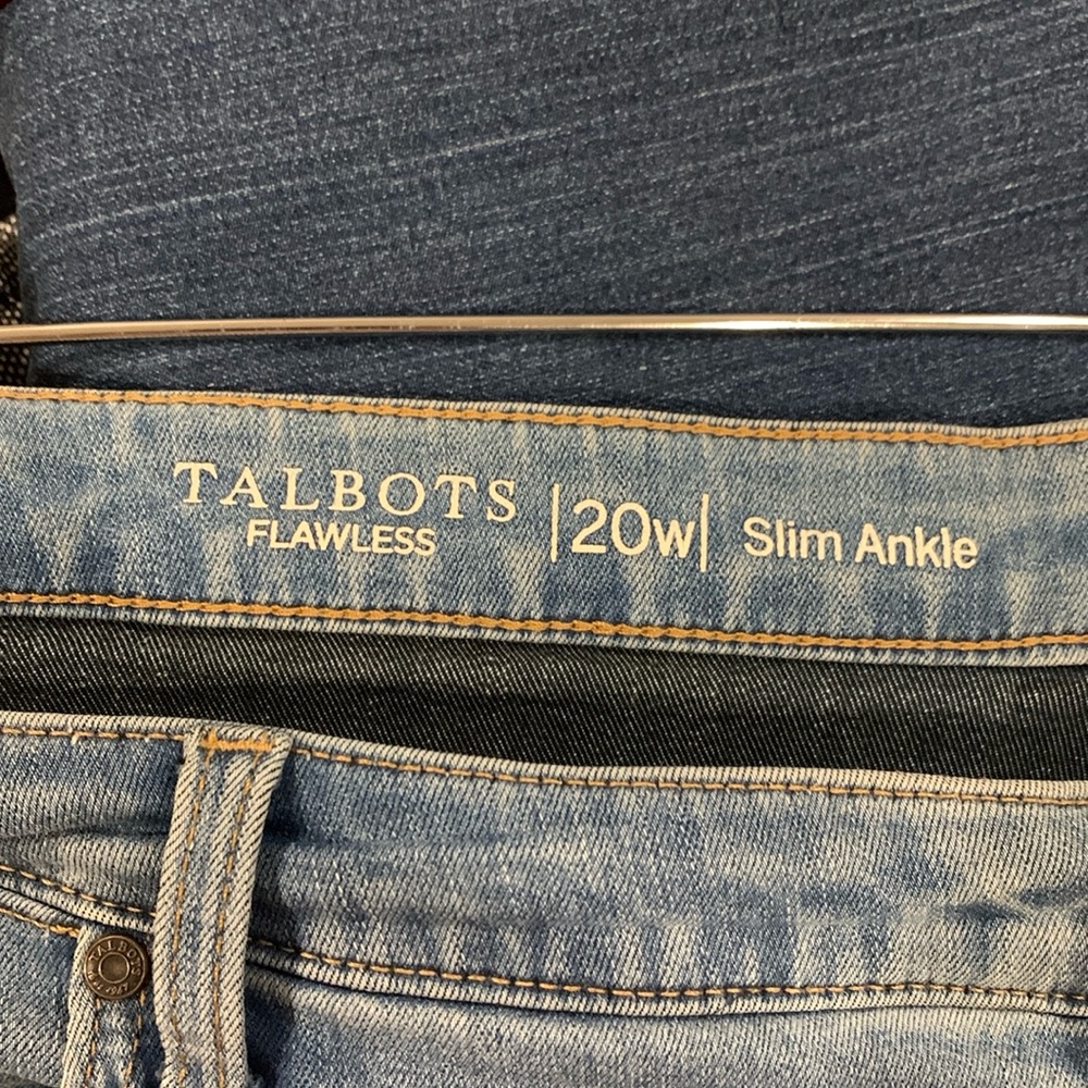 Talbots flawless fit slim ankle jean 20W